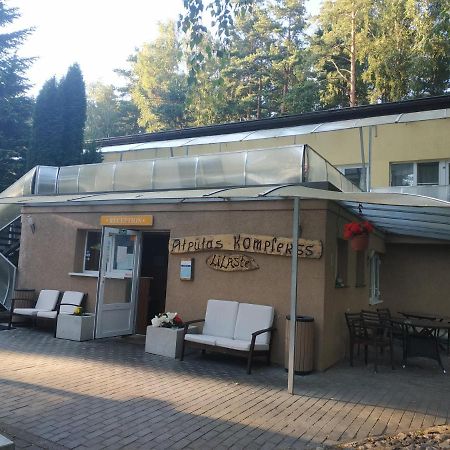 Atputas Komplekss Lilaste Bagian luar foto