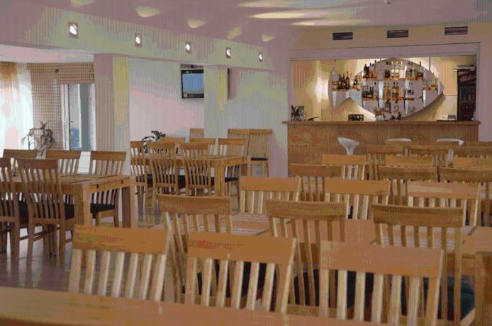 Atputas Komplekss Lilaste Bagian luar foto